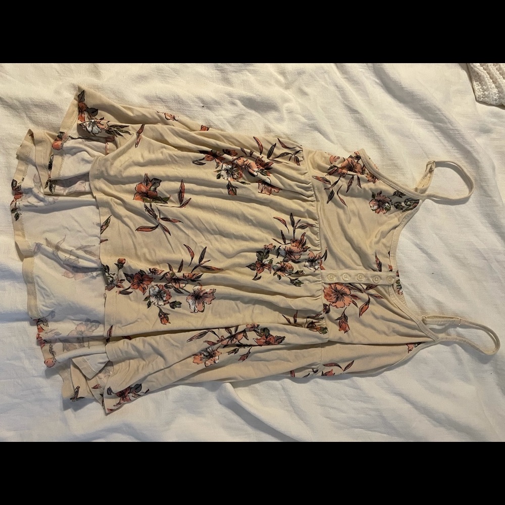 Torrid high low cami white floral size 0